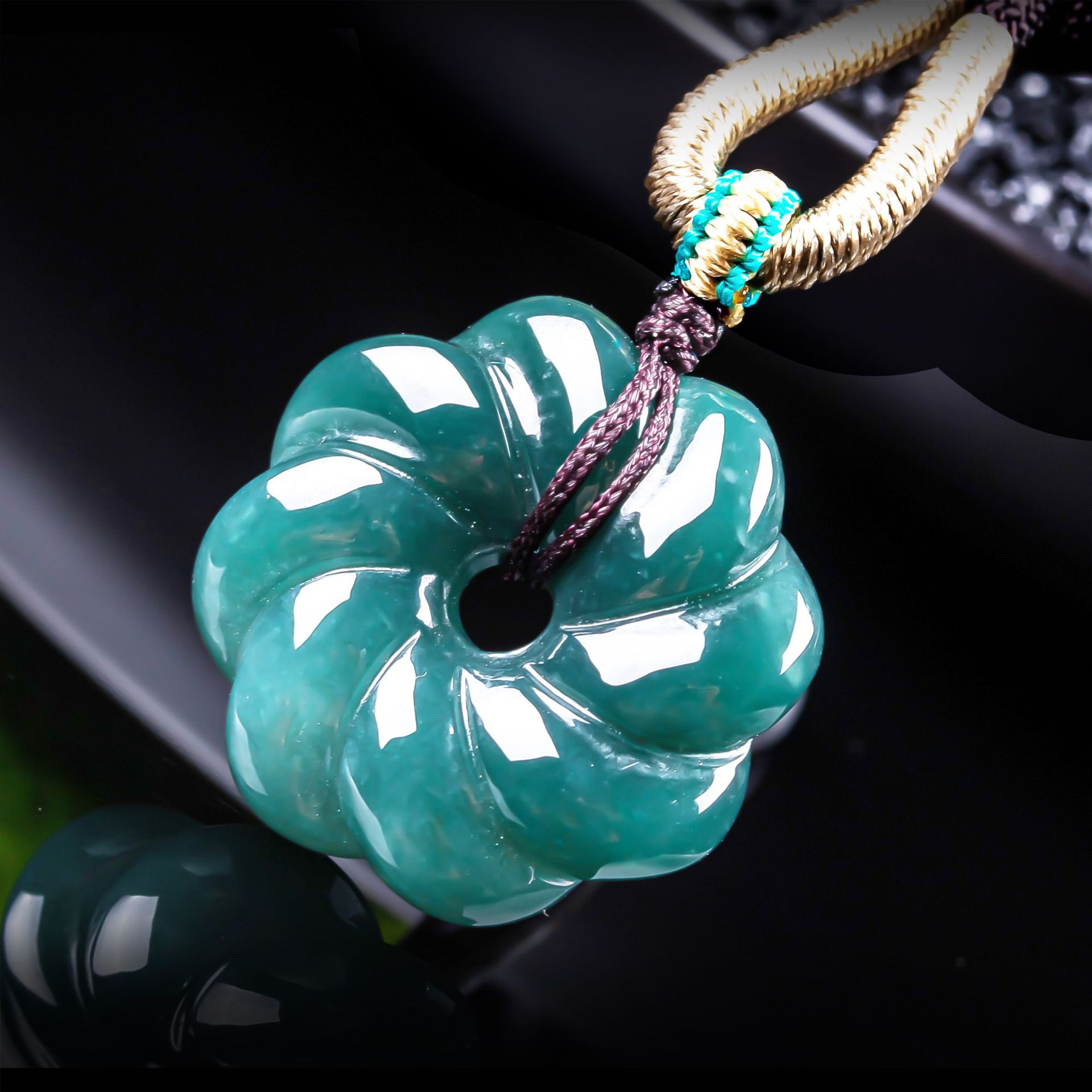Woman Accessory - Colar com Pingente de Flor de