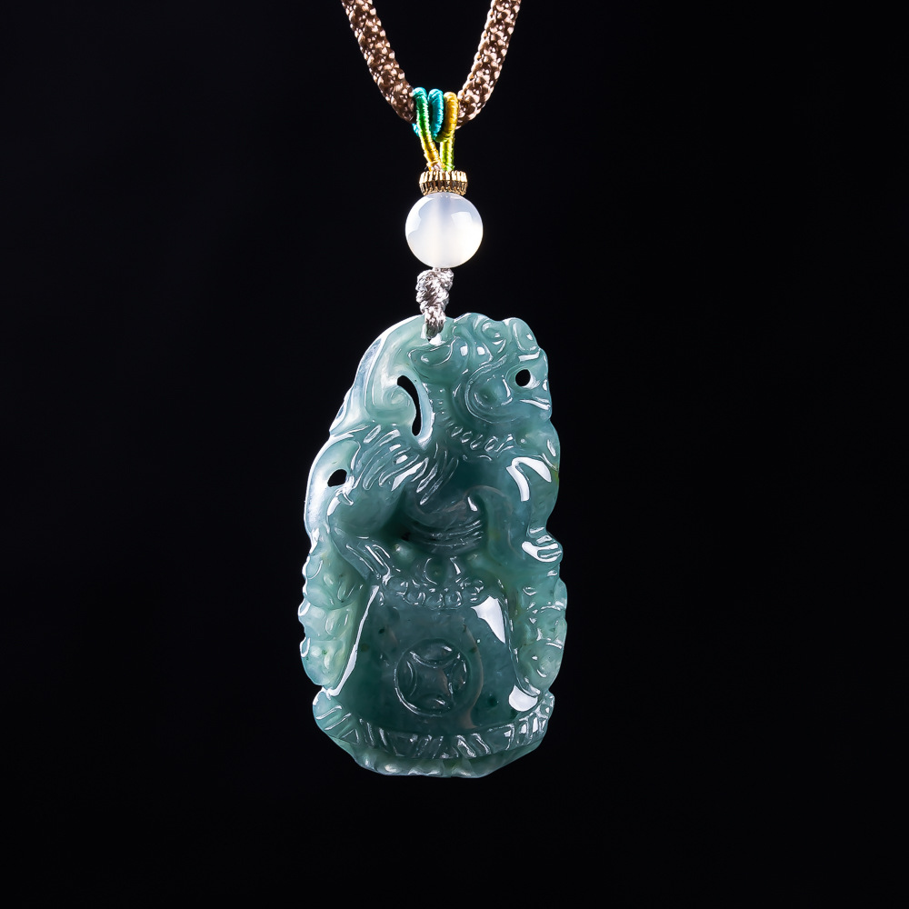 Pingente Pixiu de Jadeíta Birm - Woman Accessory avaliação e preço