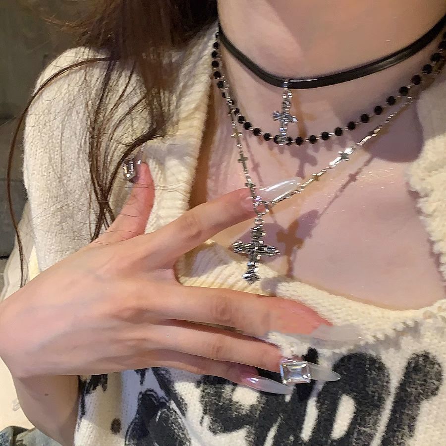 Colar com pingente de cruz gót - Women'S Emo Accessories avaliação e preço